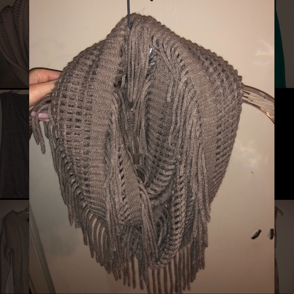 Scarf - Picture 1 of 1